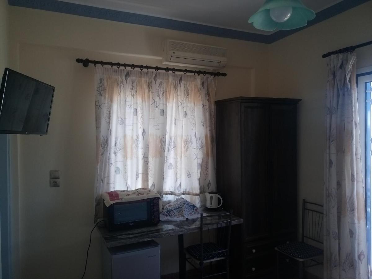 Studios Eftichia Фурни Икариас Екстериор снимка